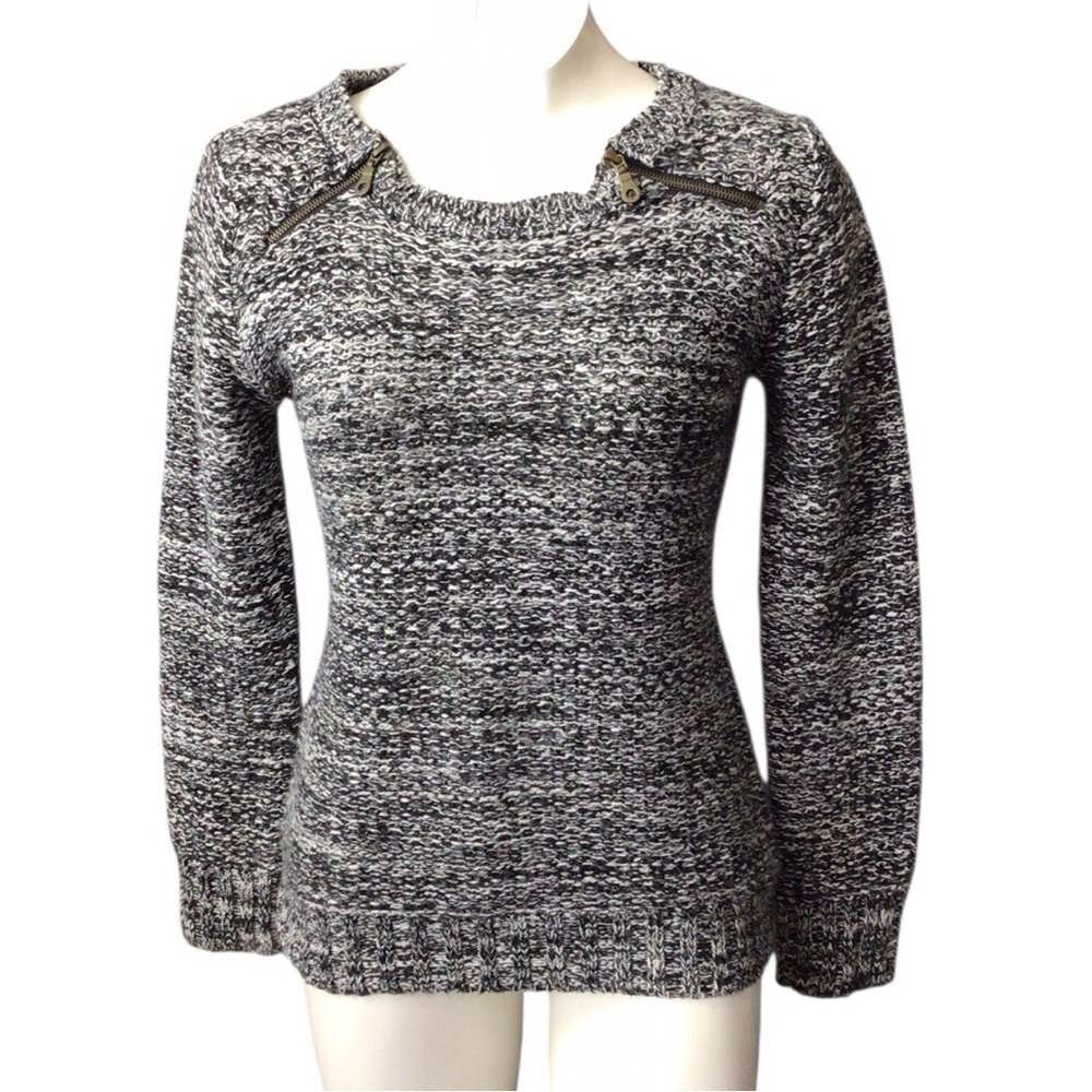 Chic Black and White Women's Sweater with Zipper Accents
